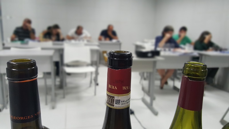 A concentracao na hora da prova - Curso de Sommelier IWTO - 2017